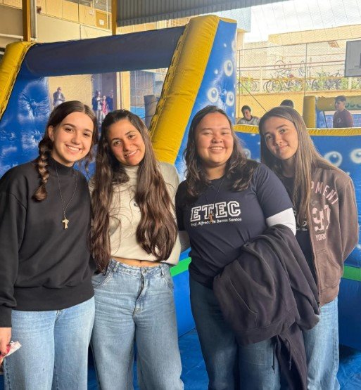 Evento Sucesso no Desafio Recicla mais em nossa ETEC!!